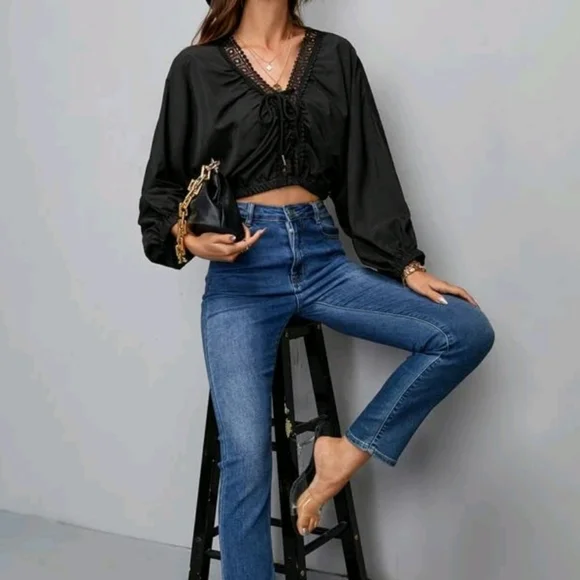 Long sleeved crop top ๐ค - Picture 4 of 14